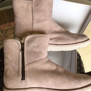 Ugg Abree Mini boots